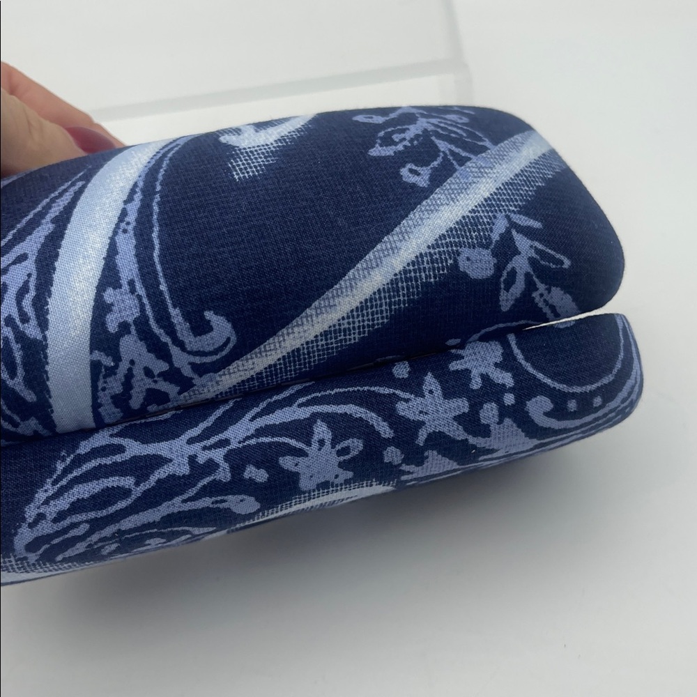 Vera Bradley Hard Eye Glass Eyeglass Case Indio Pattern NWT - Picture 5 of 6